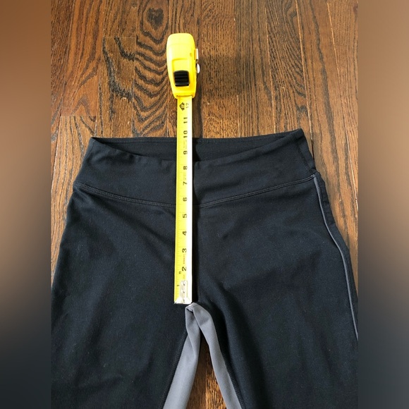 Fabletics Women’s S PowerHold Amery Mid-Rise Ankle Black/Gray Leggings - VGUC! - Picture 8 of 12